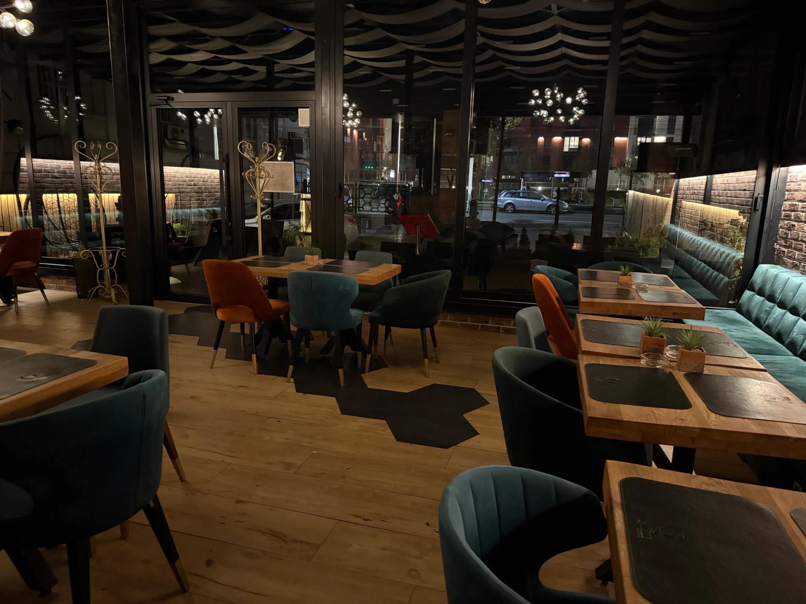 Galerie La Petite 15
