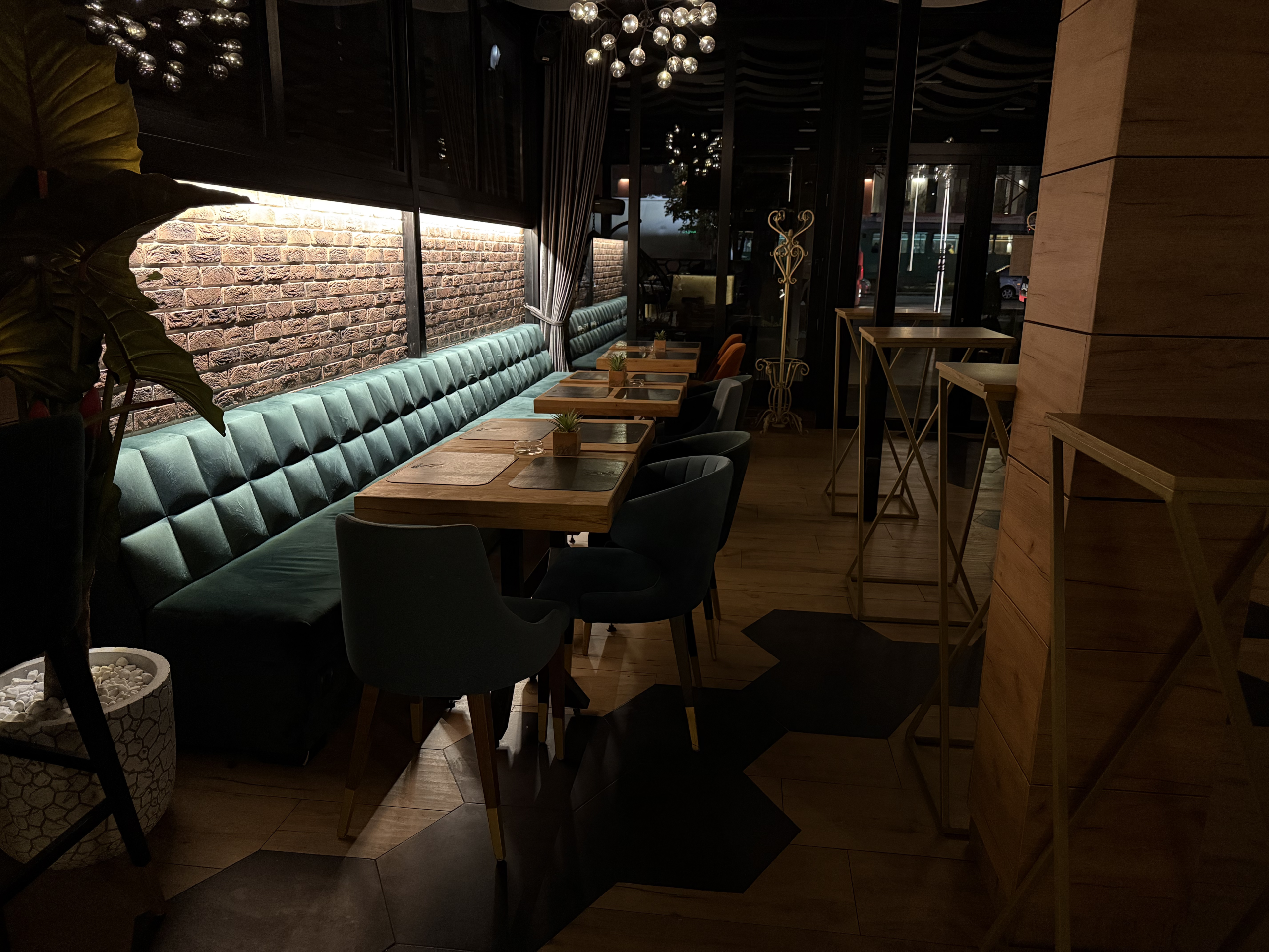 Galerie La Petite 5