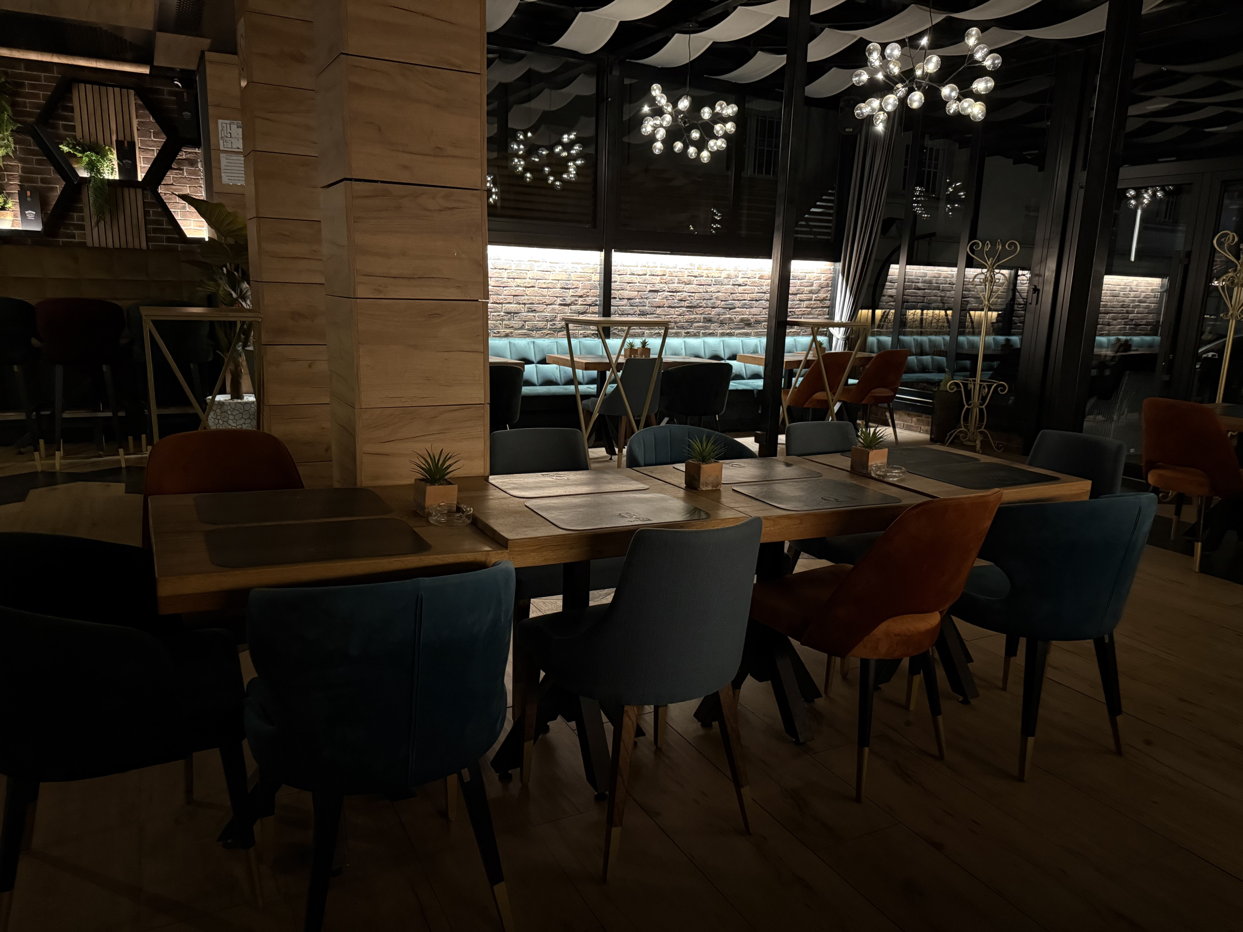 Galerie La Petite 8