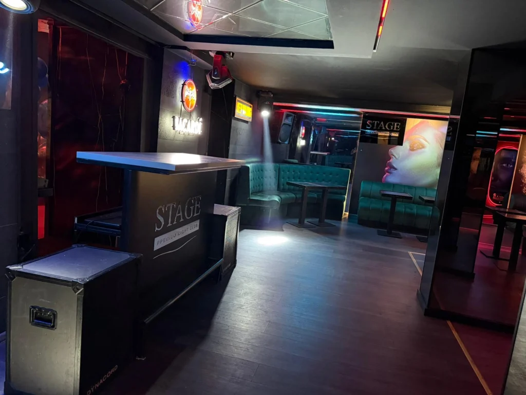 KLUB STAGE 19