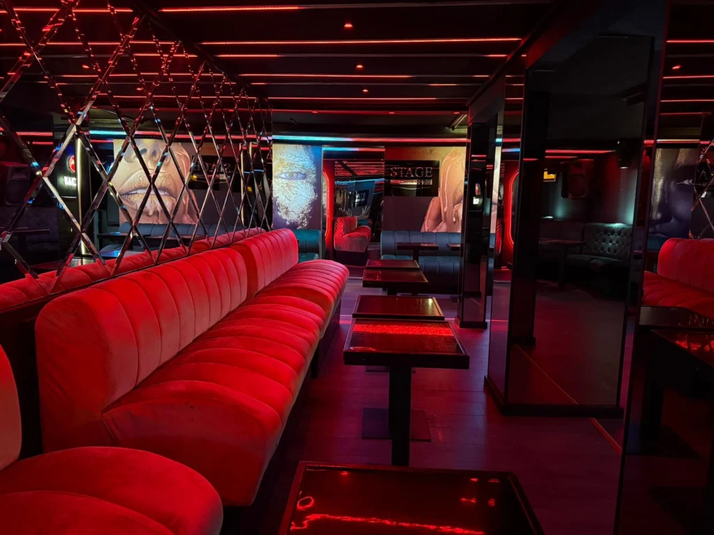 KLUB STAGE 7