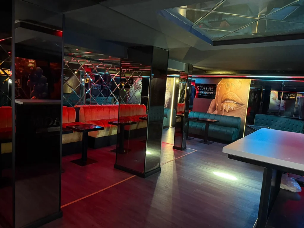 KLUB STAGE 9